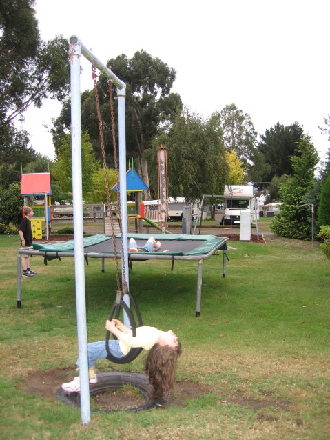 Acacia Bay, motorpark