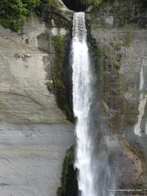 Mount Damper Falls
