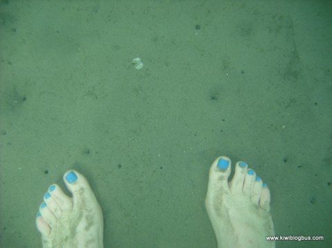 Underwater toes